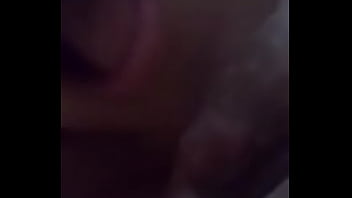 Mi Mujer Enseñando Sus Tetas