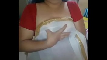 Desi Mallu Aunty Pressing Nipple Herself Part 1