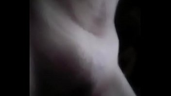 Se Masturba En El Sillon Para Mi