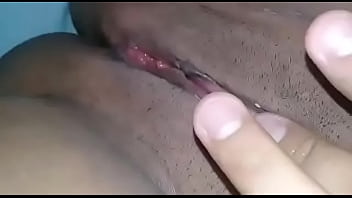 Casada Batendo Uma Siririca Para O Amante (2/2)