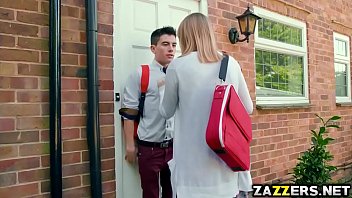 Jordi El Nino Polla Receives A Blowjob