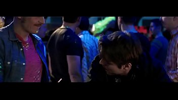 Eva Grimaldi And Uncredited Strippers - Traduttore