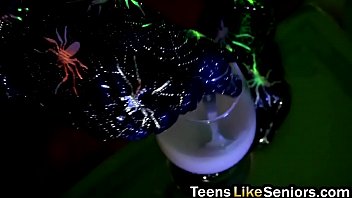 Teen Witch Sucks Old Man' Dick