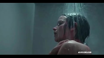 Lynn Van Royen in Beau Séjour in s01e01 2017