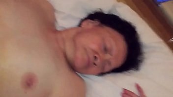 Mẹ Con Tranh Thủ Loạn Lu_n Khi Bố Ra Ngoài goo.gl/TzdUzu