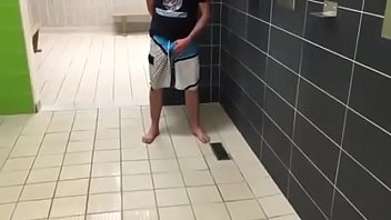 Observando E Depois Metendo