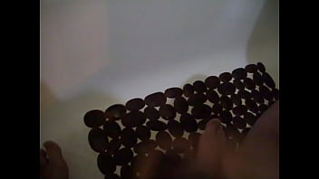 Paja Sentado En El Borde De La Ducha