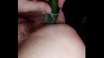 Passiva Gulosa Matando A Vontade De Pica Com Pepino No Cu