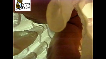 Bajo La Falda Bien Larga Pero Sabrosa