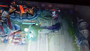 Automata Asesina A Un Cordero Con Culo