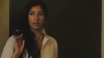 Romantic B Grade Movie Girl With Nice Curves