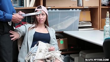 Sweet Horny Babe Hayden Hennessy Having A Huge Meaty Cock