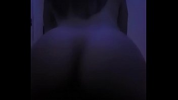 Amiga Gostosa Sentando Gostoso