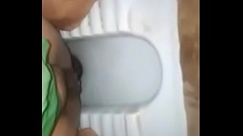 VID-20170619-WA0001 - Indian-pissing-pregoo