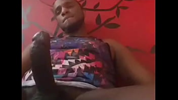 Negão Jorrando Leite