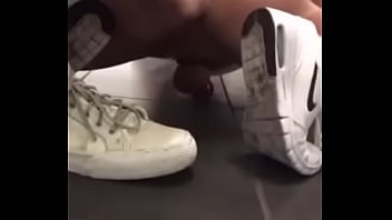 Flagra Banheiro P_blico 4