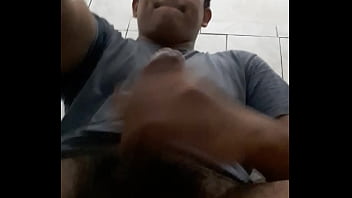 Botando Mucha Lechita