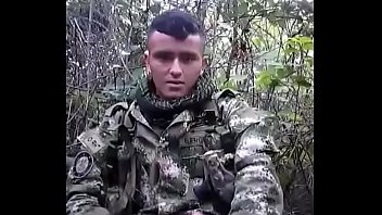 VID-20170624-WA0036 - Gay-paja-militar-policia-gay-porn-gay-masturbation-soldado