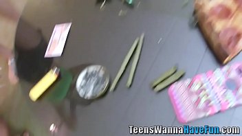 Teen Parties For Cumshot