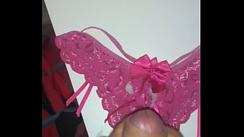 Gozando Na Calcinha Da Prima