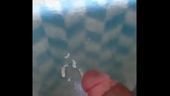 Gozando Durante O Banho