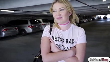 Zelda Fucks For Cash In The Parking Lot