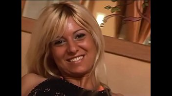 Pretty And Hot Milf' Onanism # 3