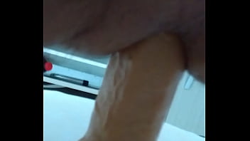 Sentando No Brinquedinho 01