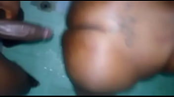 Baise Flora De Dabou Dame Mature 43ans