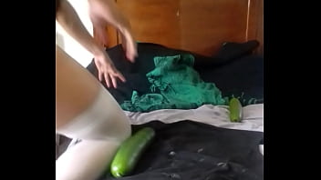Enseñando El Ano - gay, un, pepino, metiendome - Video 4609726