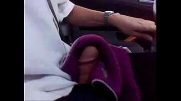 Cabbie Wanks While Fetching A Female Passenger !!!