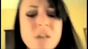 WHO IS SHE?!?!/_QUI_N ES ELLA?