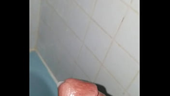 Scoopluva Jerking Off In The Shower