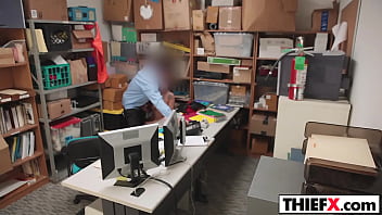 Naiomi Mae Learns With The Dick