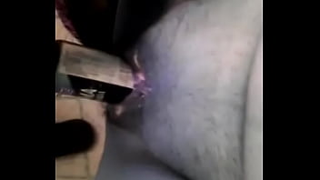 Claudia Metiéndose Desodorante - culo, pucha - Video 4570040