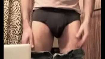 Pirocudo E Sacudo Se Exibindo