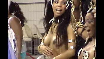 Carnaval 2004 - Nenem De Vila Matilde - Viviane