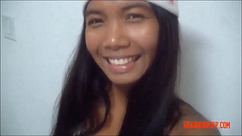 Hd Christmas Xmas Porno Deepthroat Throatpie Video From Thai Teen Heather Deep