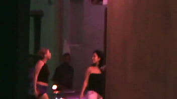 Prostitutas (av. Constitucion Villahermosa Tabasco) - prostituta, tabasco, villahermosa - Video 4565852