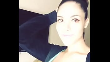 Que Tal Me Veo, Primer Video