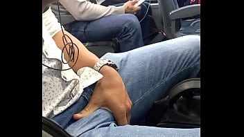 Maludo Excitado No Onibus