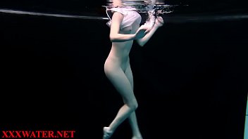 Amateur In The Dark Pool