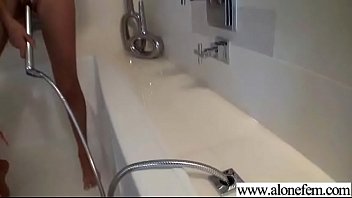 Play On Cam Using Sex Stuffs By Horny Sexy Alone Girl (janice Griffith) Movie-12