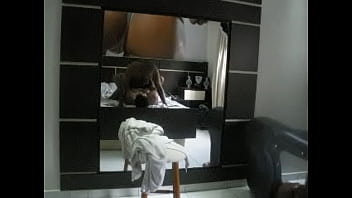 Corno Pede Amante Esposa Deichar Marca Chupada No Peito Dela