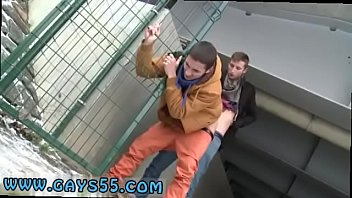 Gay Porn Bolt Two Sexy Hunks Fuck Outdoors For Money!