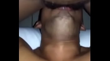 Meti O Pau Na Garganta Do Novinho