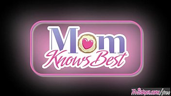 Twistys - Halftime Hustle - Cherie Deville,kristen Scott