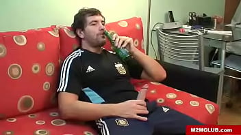 Bisex Hunk Fucking A Queer