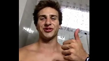 Lucas Garófalo Desnudo - Youtuber Argentino