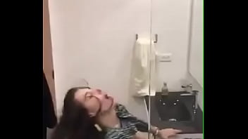 Espiando A Mi Vecina Y Su Novio